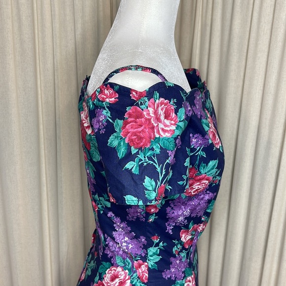 VINTAGE- COLD SHOULDER PURPLE ROSE & FLORAL DRESS WITH TULLE SIZE XS TO S - Picture 5 of 12